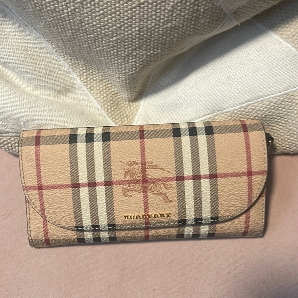 Brand new Burberry bag!